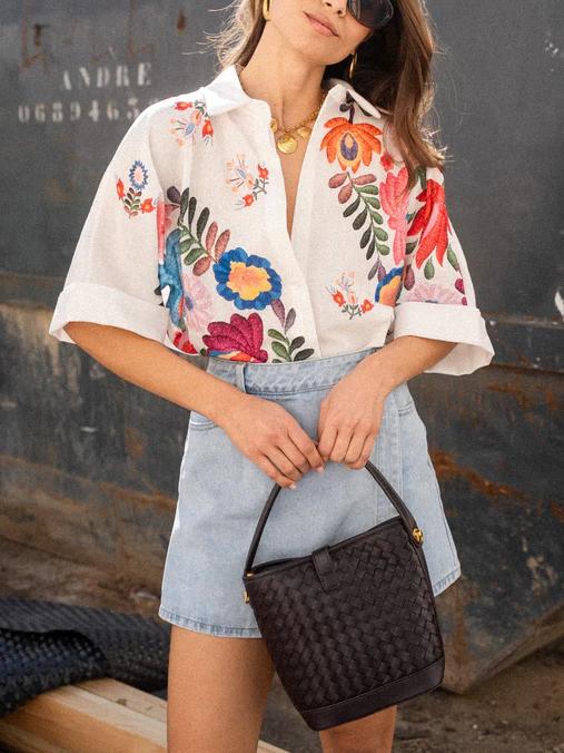 Ligia – Letnia koszula z kwiatowym nadrukiem