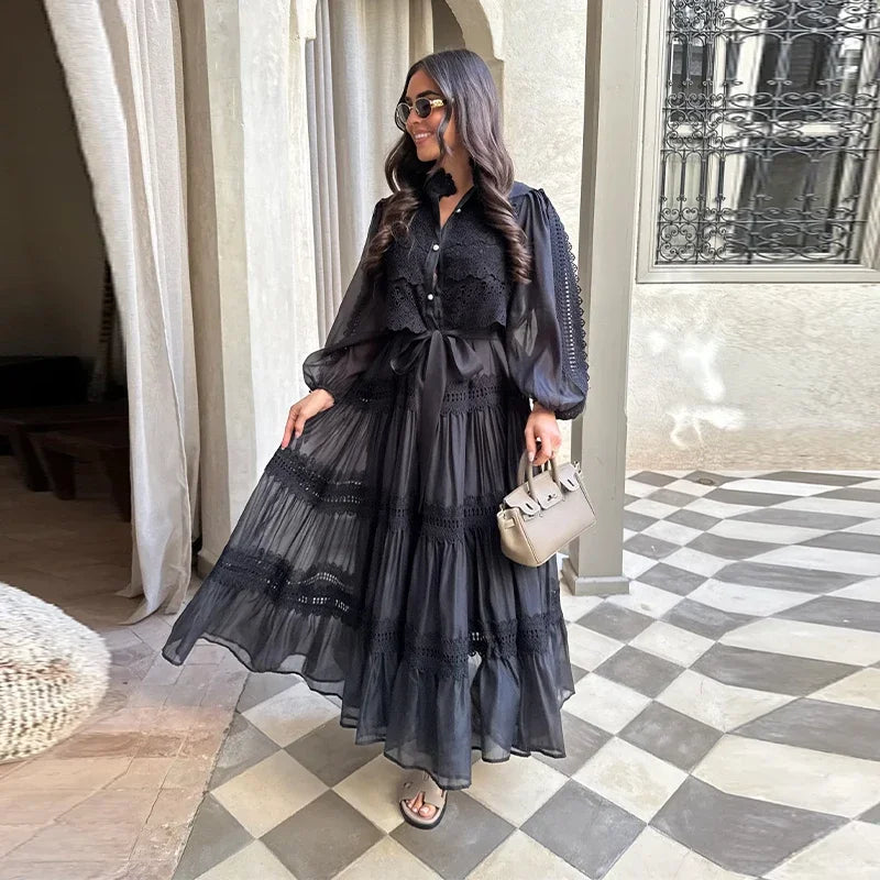 Veralina – Długa sukienka z haftem i warstwami