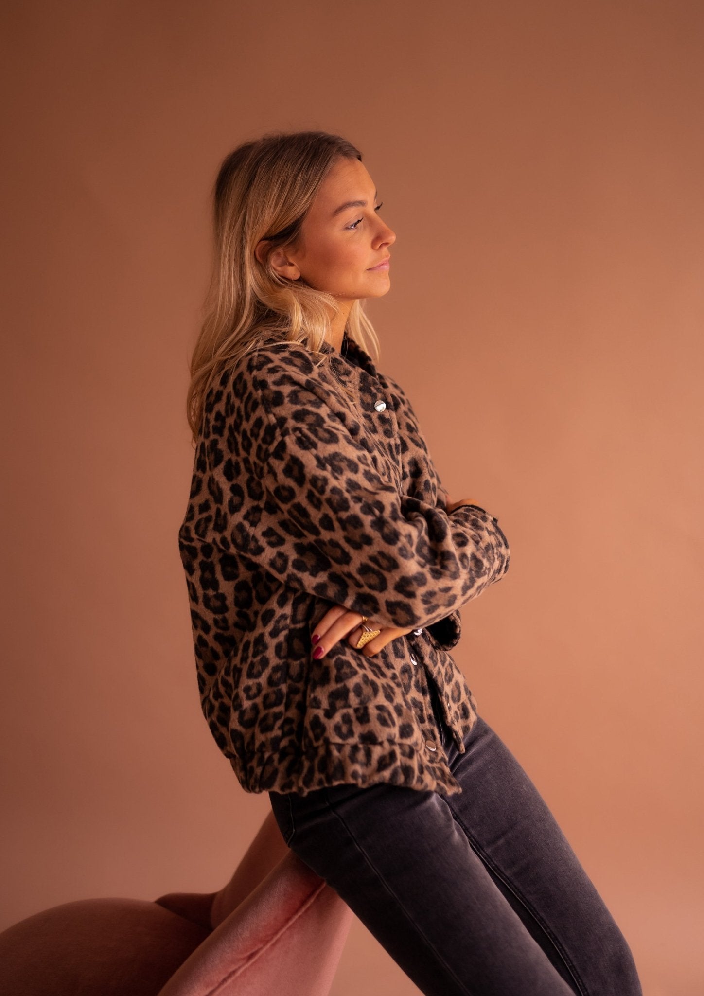 Mila™ | Modna Kurtka z Wzorem Lamparta